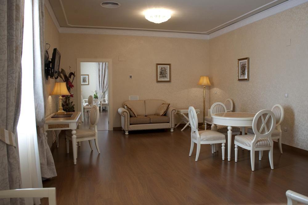 Hotel Santa Isabel Albacete Eksteriør bilde