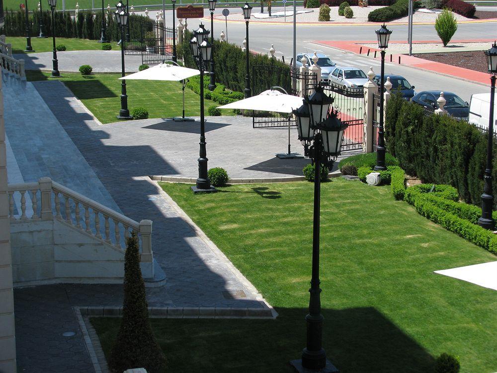 Hotel Santa Isabel Albacete Eksteriør bilde