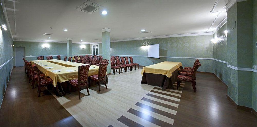 Hotel Santa Isabel Albacete Eksteriør bilde