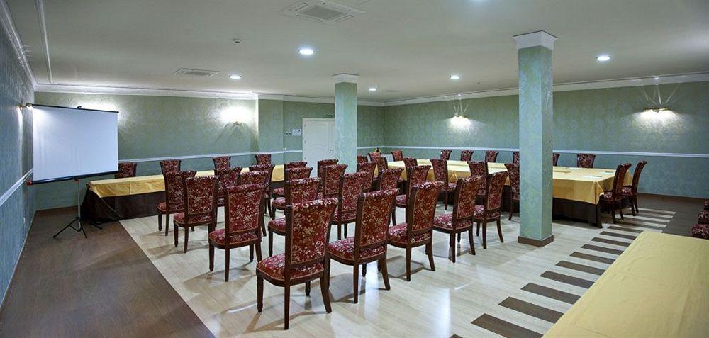 Hotel Santa Isabel Albacete Eksteriør bilde